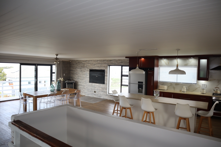 4 Bedroom Property for Sale in Fountains Estate Eastern Cape